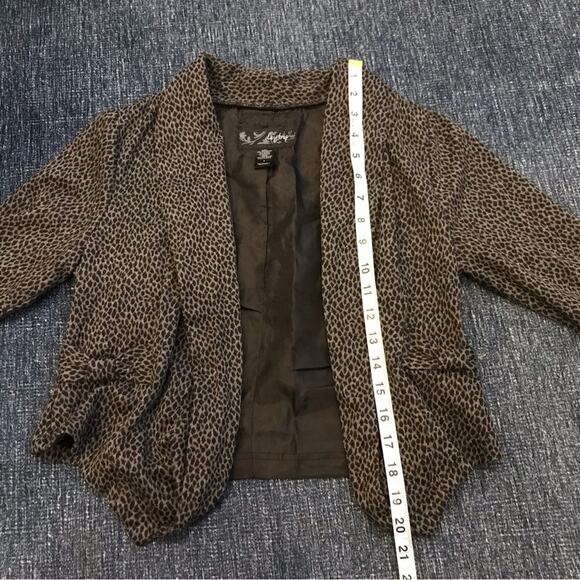 Daytrip gray and black open front blazer size small - Picture 3 of 6